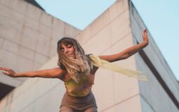 Chica Sobresalto anuncia nuevos conciertos de su gira ‘Bailando raro’ en Madrid, Córdoba y Málaga